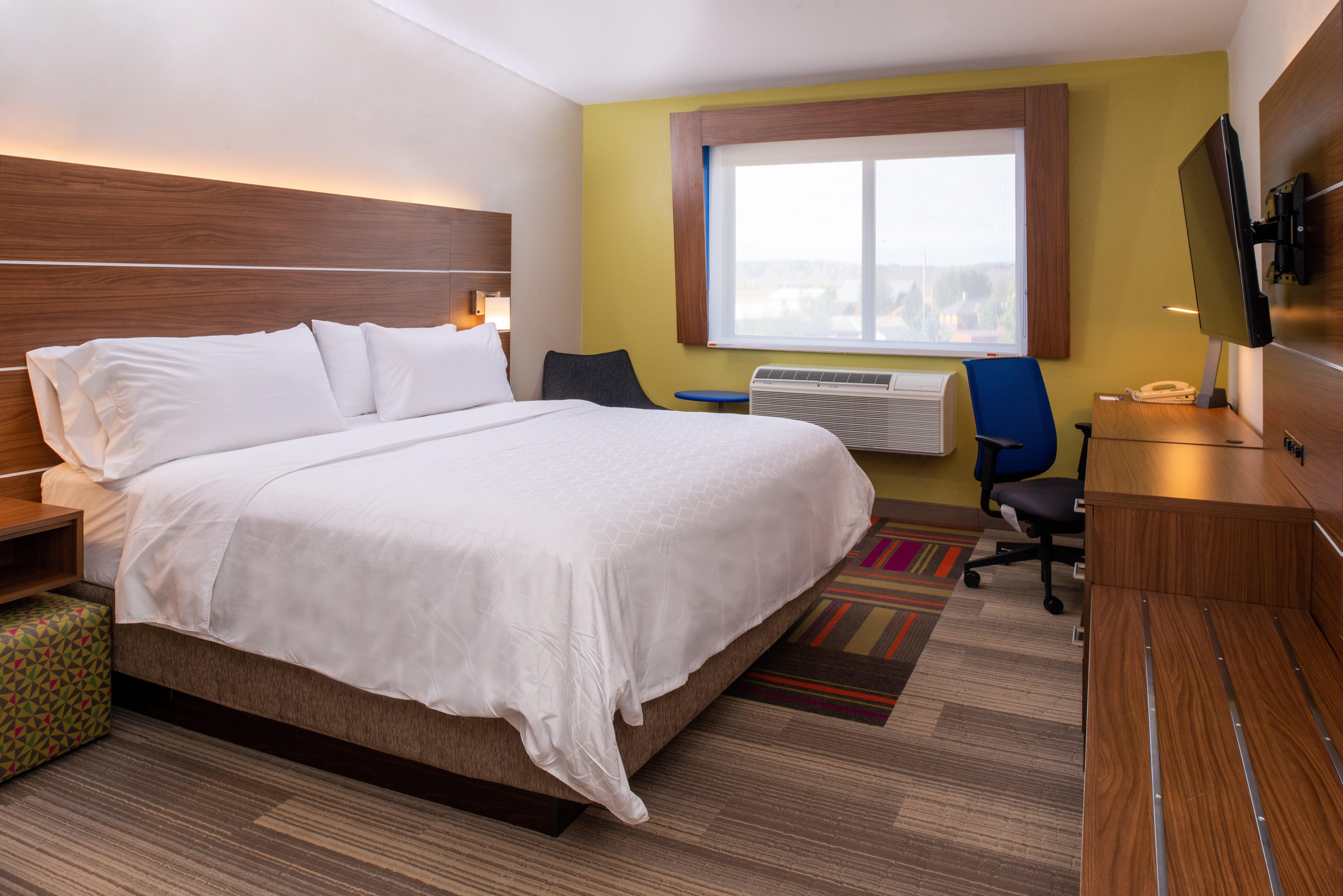 Express & By Ihg