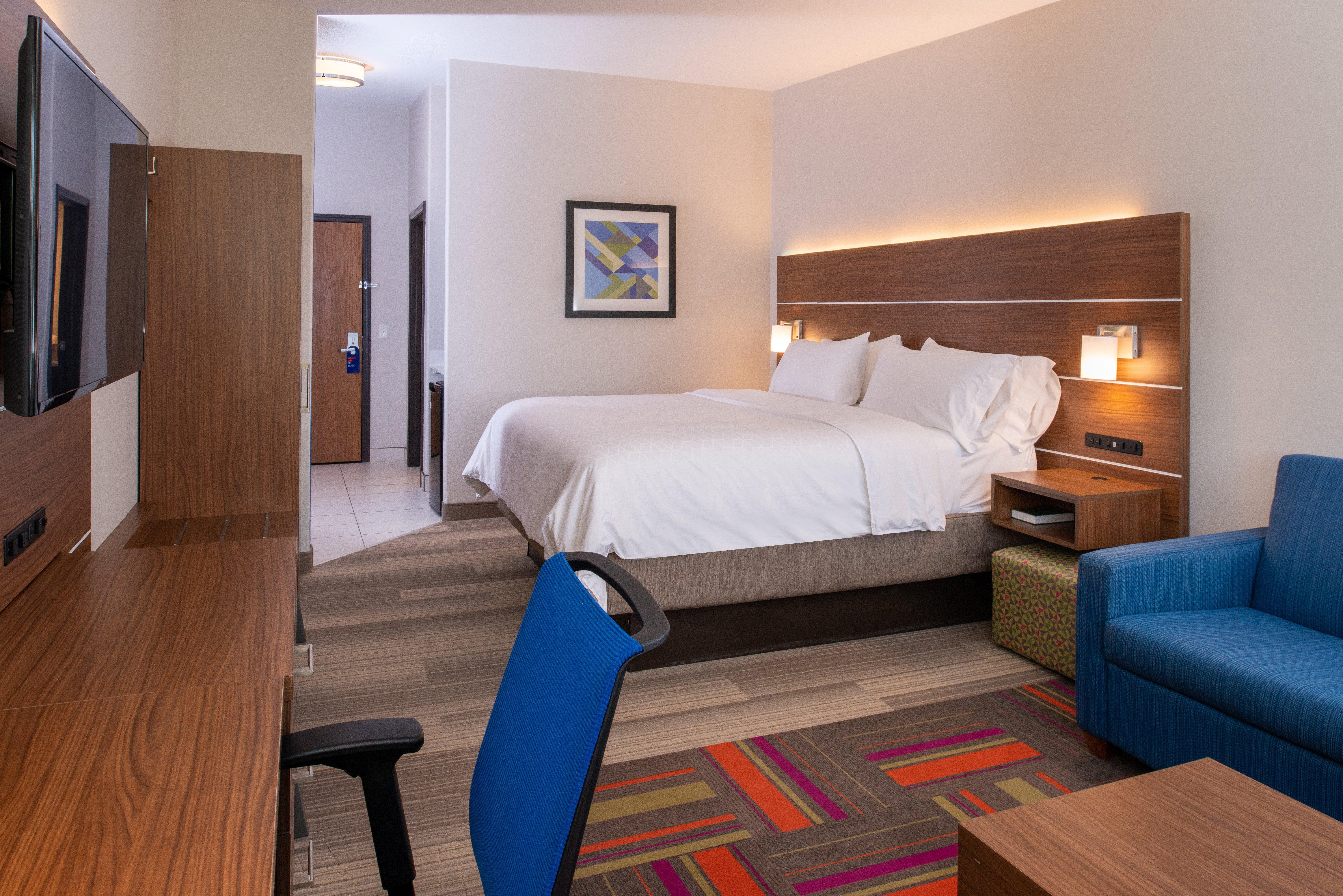 Hotel Express & By Ihg
