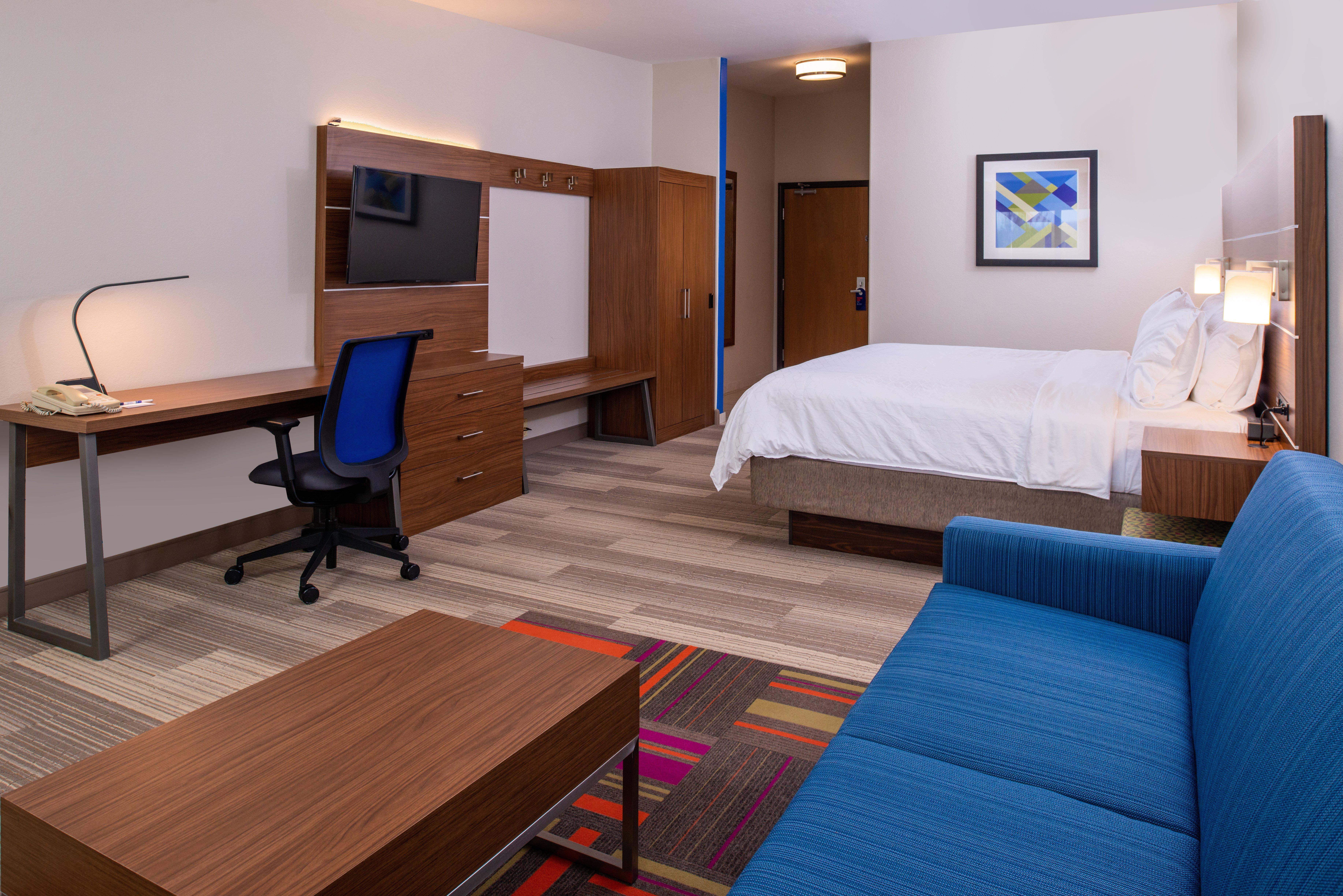 Hotel Express & By Ihg 3*