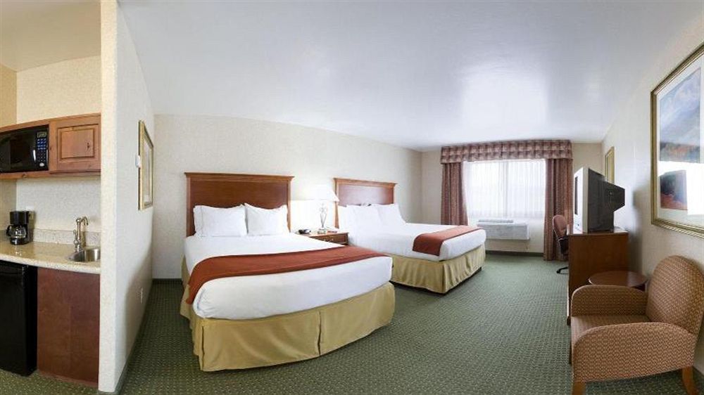 Hotel Express & By Ihg 3*